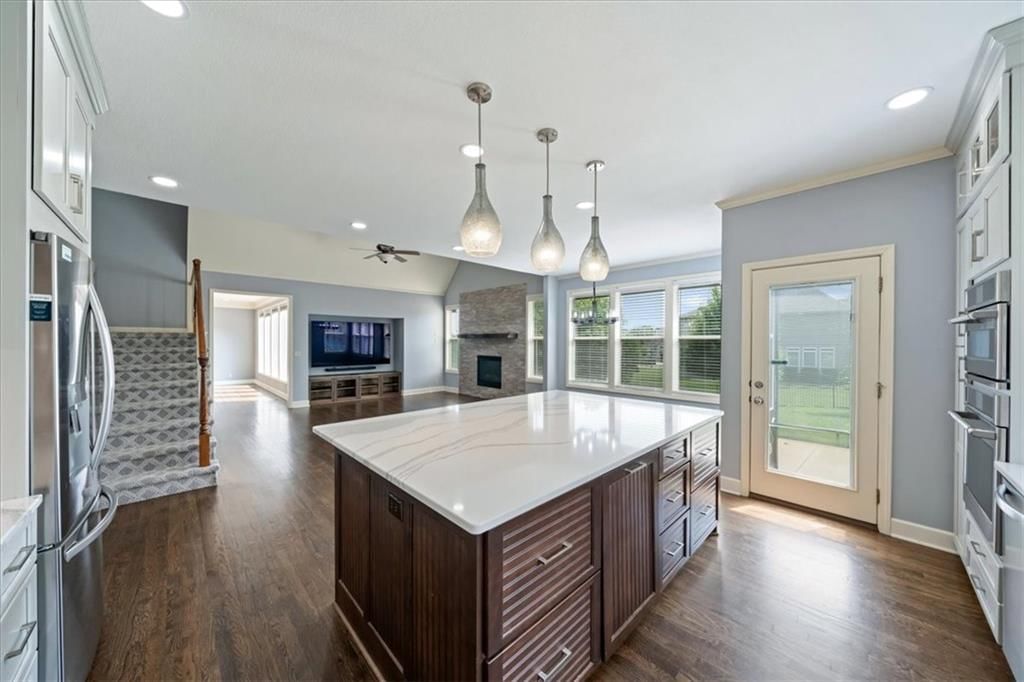 725 SW Winterwalk Lane — photo 16