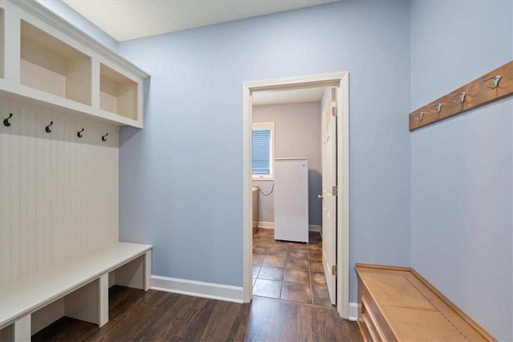 725 SW Winterwalk Lane — photo 21