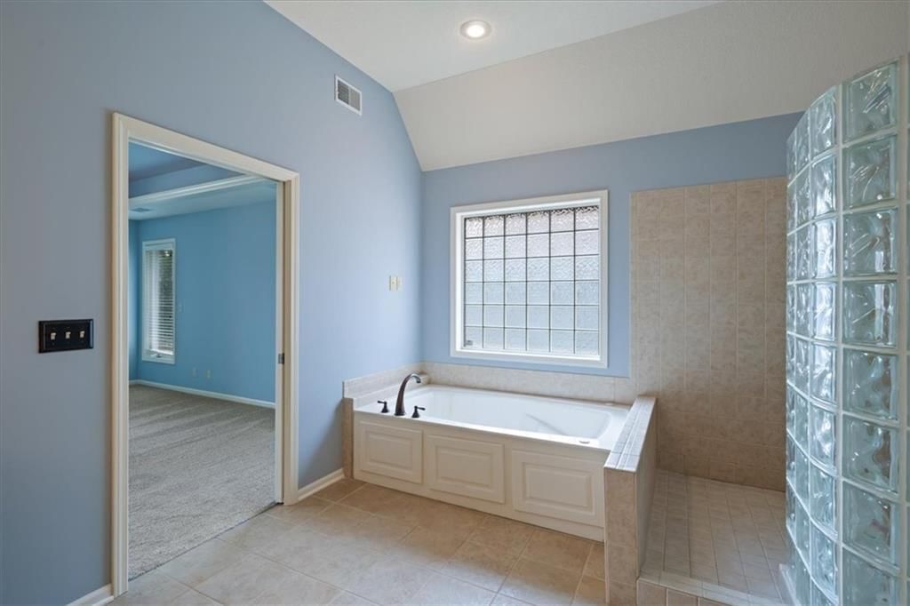 725 SW Winterwalk Lane — photo 26