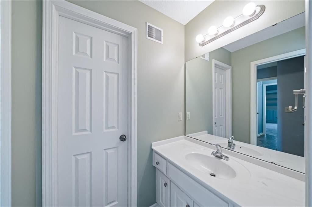 725 SW Winterwalk Lane — photo 32