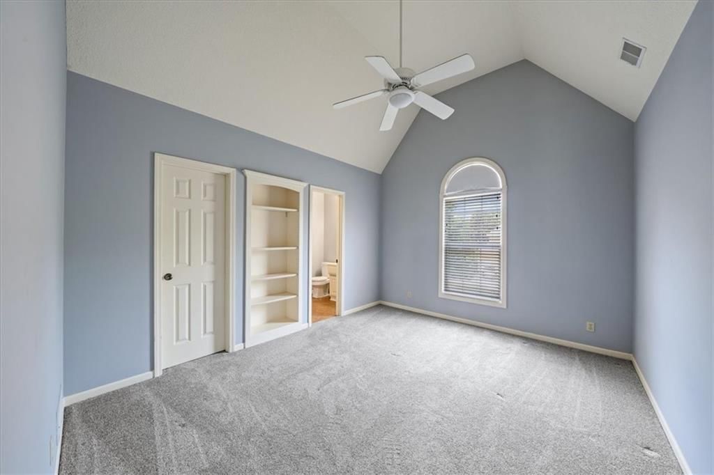 725 SW Winterwalk Lane — photo 36