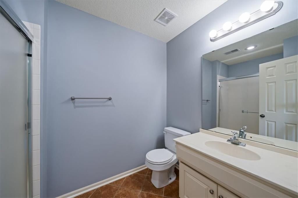 725 SW Winterwalk Lane — photo 37