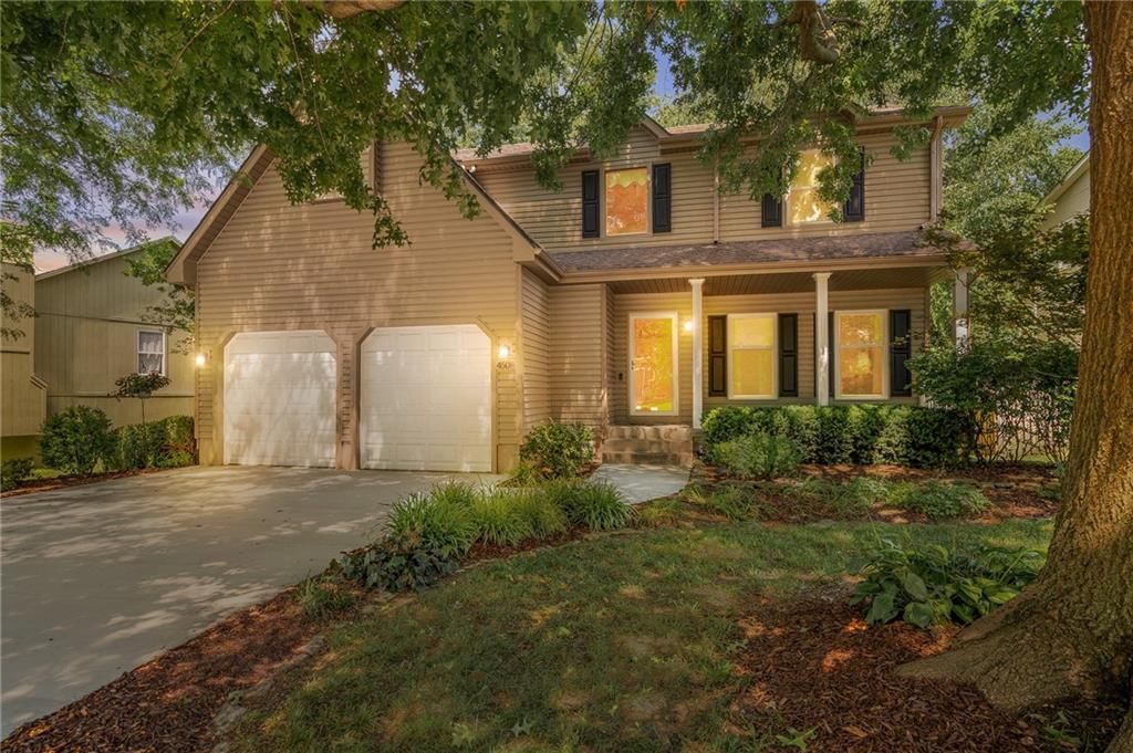 4508 NE Kingston Drive — photo 1