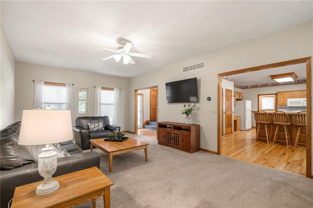 4508 NE Kingston Drive — photo 8