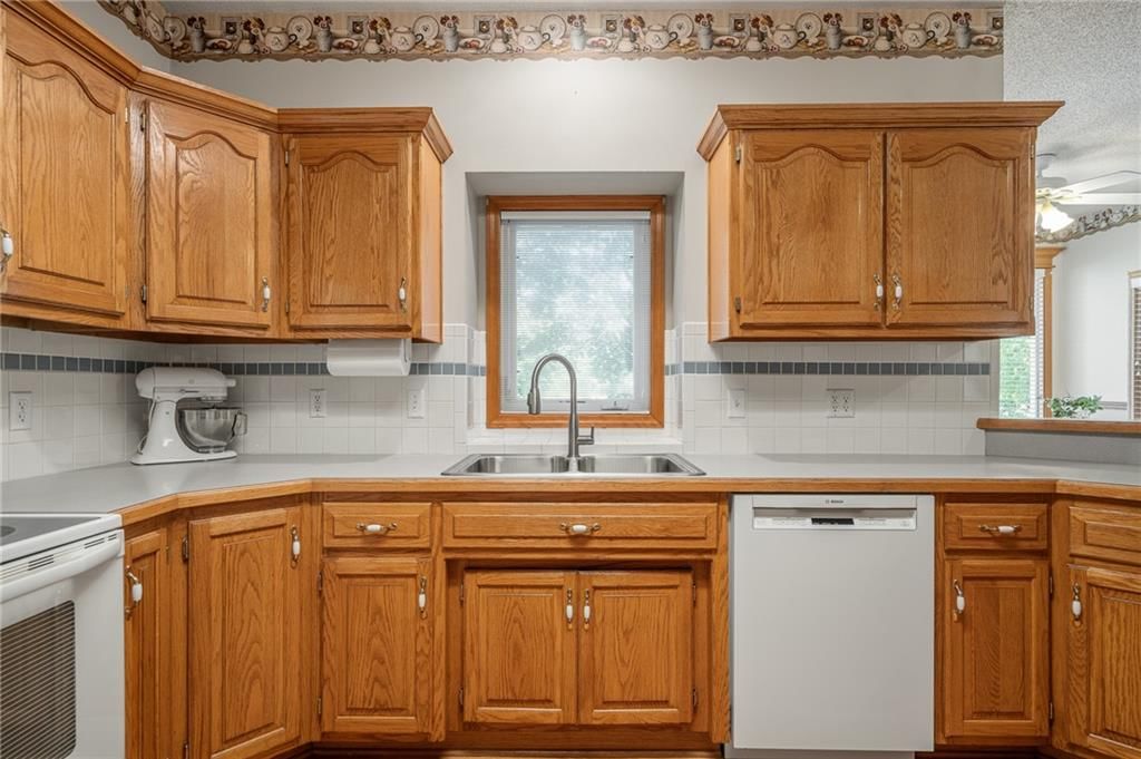 4508 NE Kingston Drive — photo 12