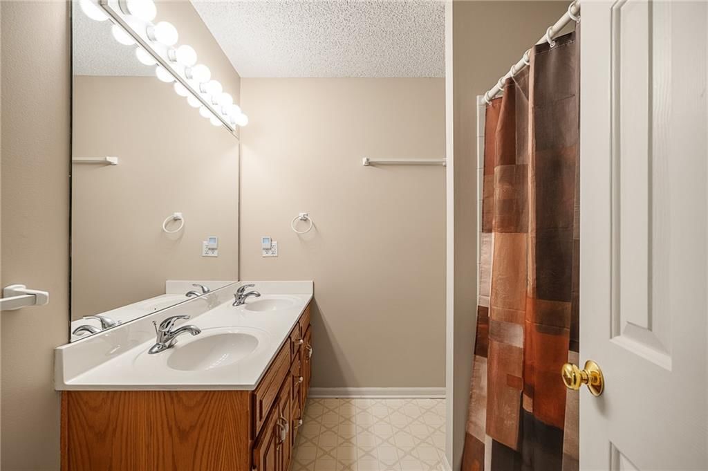 4508 NE Kingston Drive — photo 30