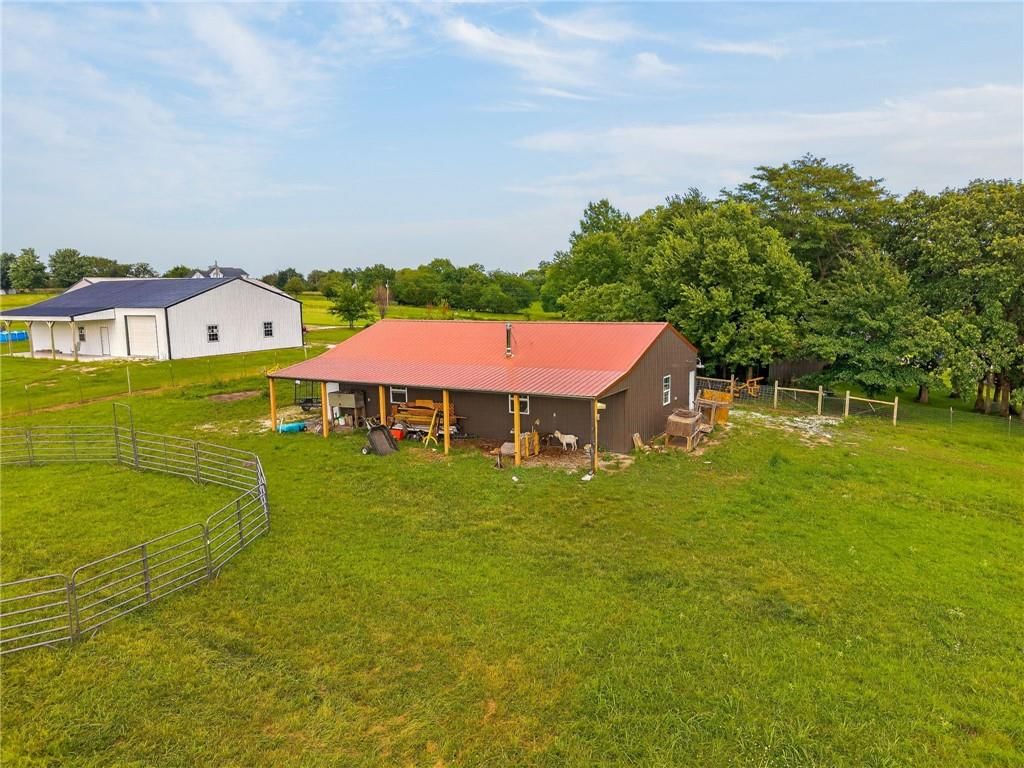 1672 NW 850th Road — photo 41