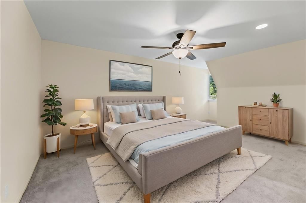 8361 SOMERSET Drive — photo 12