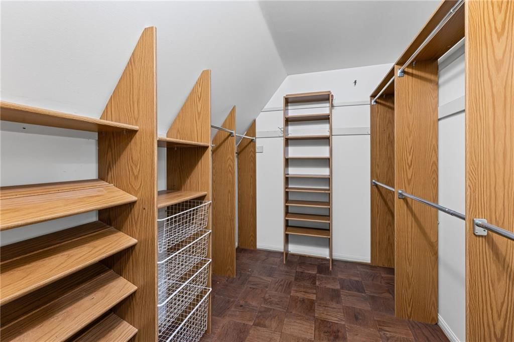 8361 SOMERSET Drive — photo 14