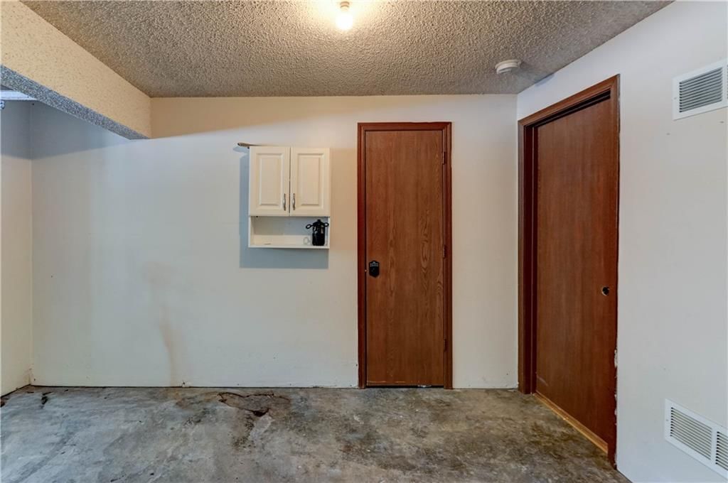 2911 Eaton Street — photo 25