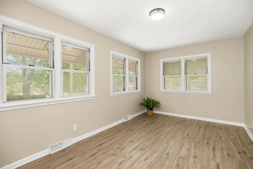 102 S 18th Street — photo 13