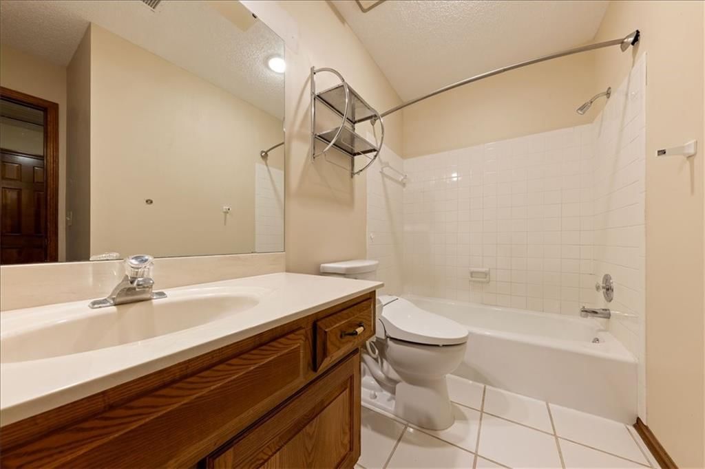 11907 Westgate Street — photo 24
