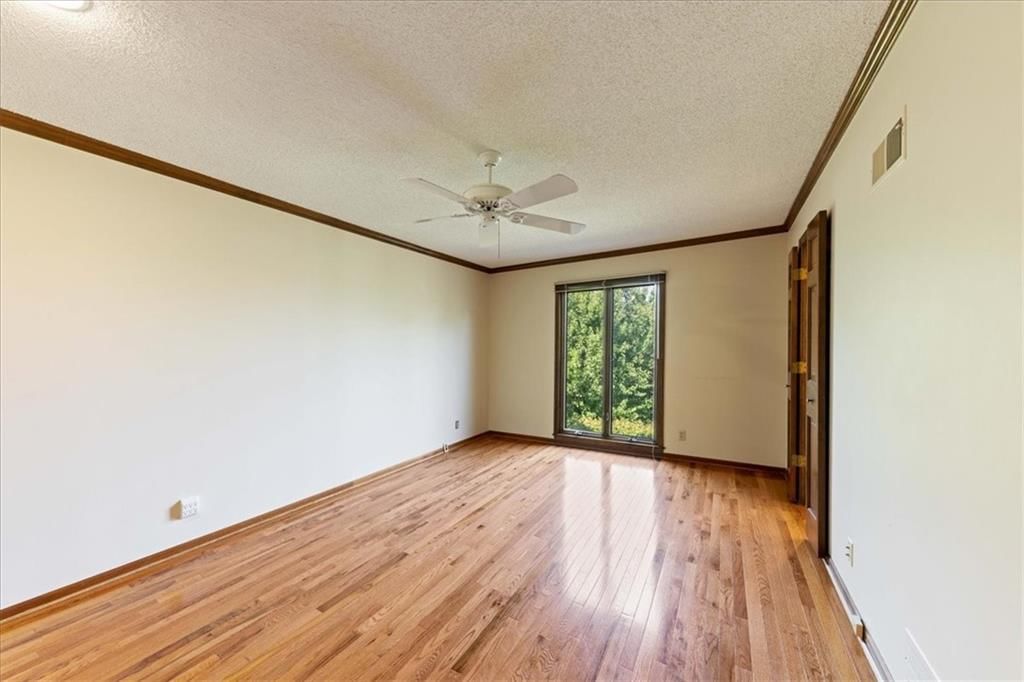 11907 Westgate Street — photo 25