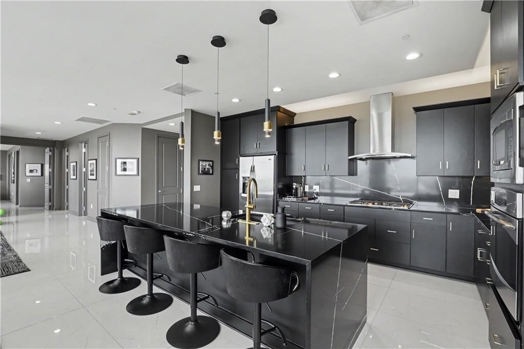 700 W 31st Street — photo 14