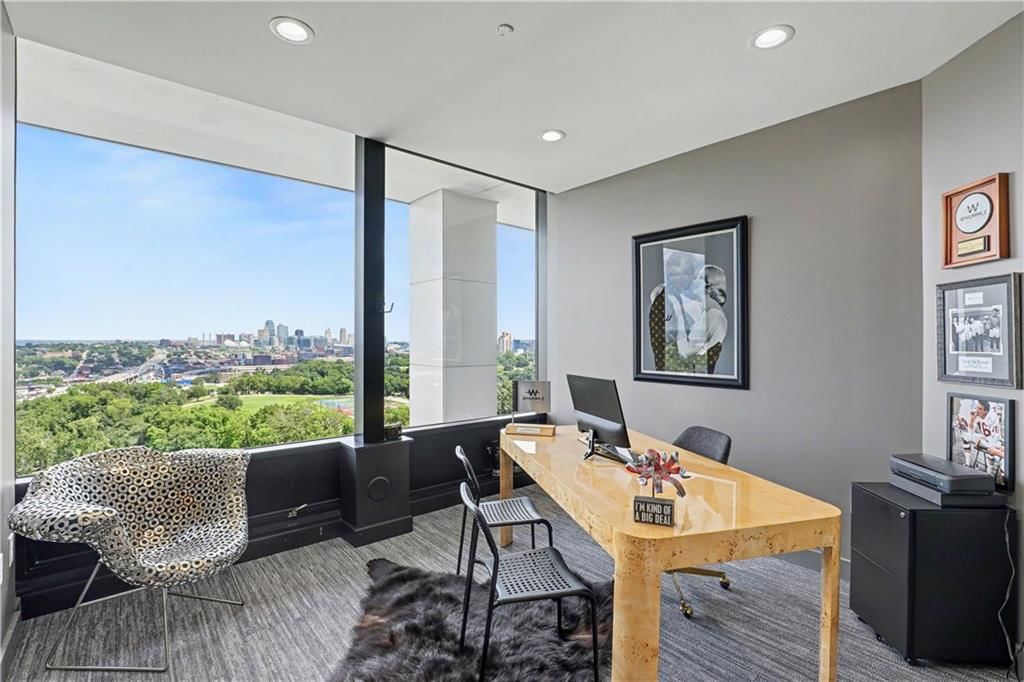 700 W 31st Street — photo 19