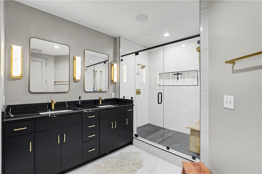 700 W 31st Street — photo 23