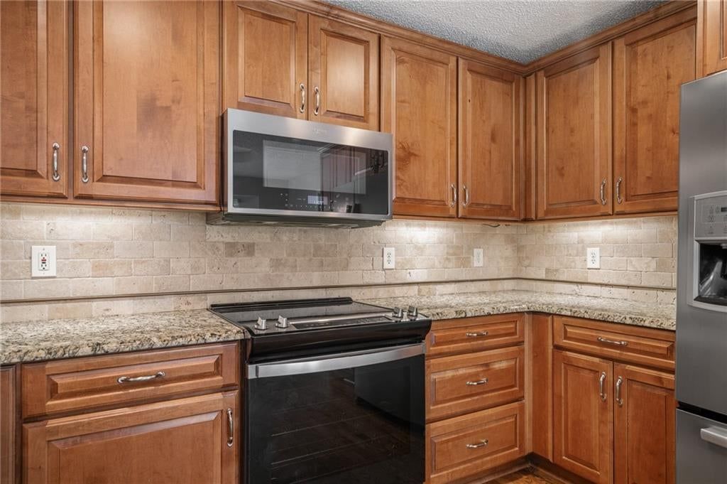 2603 NE Springbrook Street — photo 9