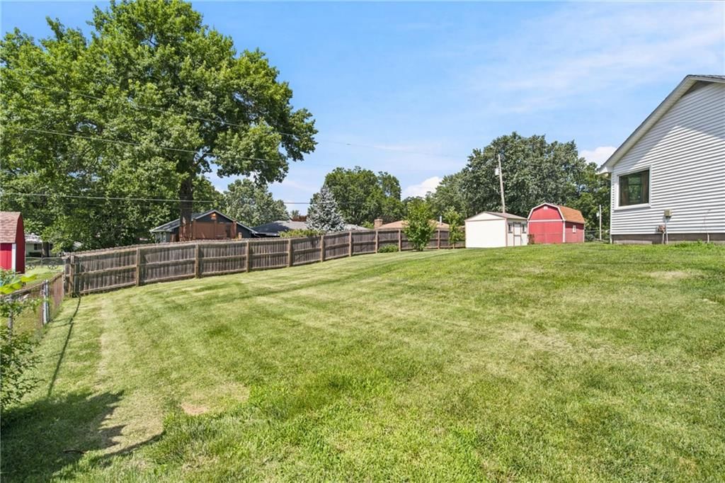 1830 Shawnee Street — photo 32