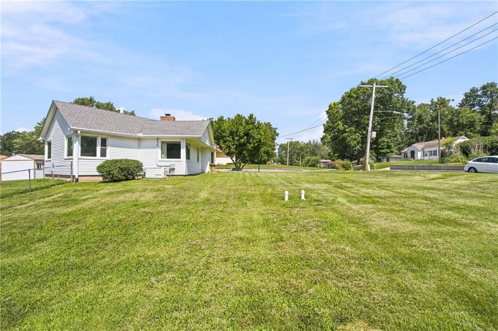 1830 Shawnee Street — photo 33