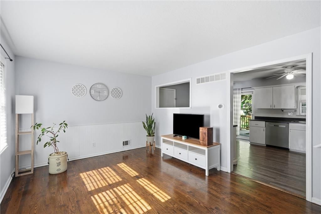 100 SW Alderson Place — photo 5
