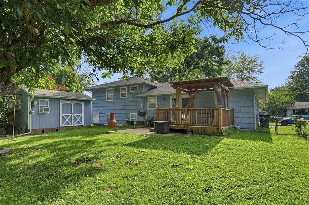 100 SW Alderson Place — photo 29