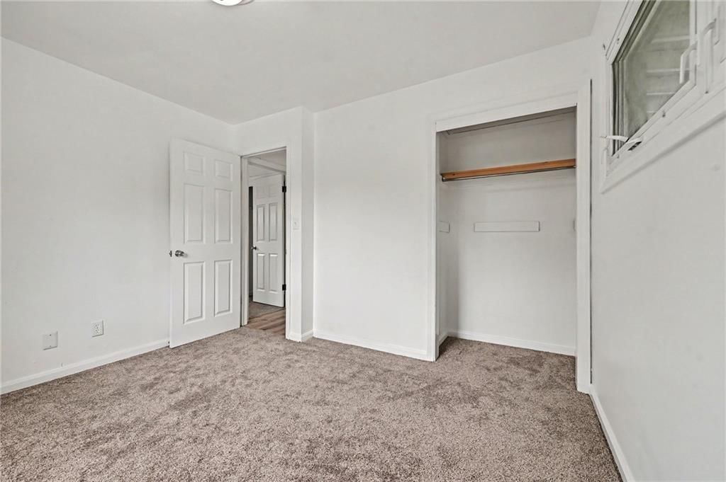 Photo 15 of 28 - 6108 N Howard Avenue, Gladstone, MO 64118