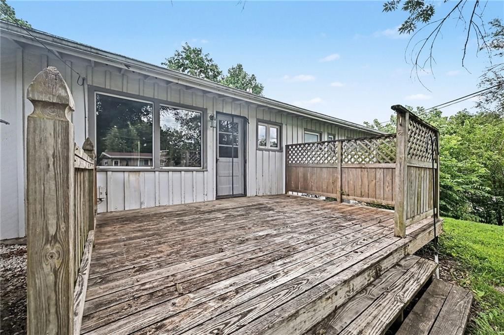 Photo 23 of 28 - 6108 N Howard Avenue, Gladstone, MO 64118