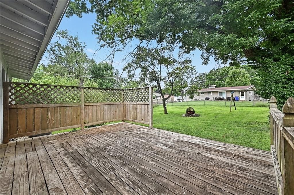 Photo 24 of 28 - 6108 N Howard Avenue, Gladstone, MO 64118