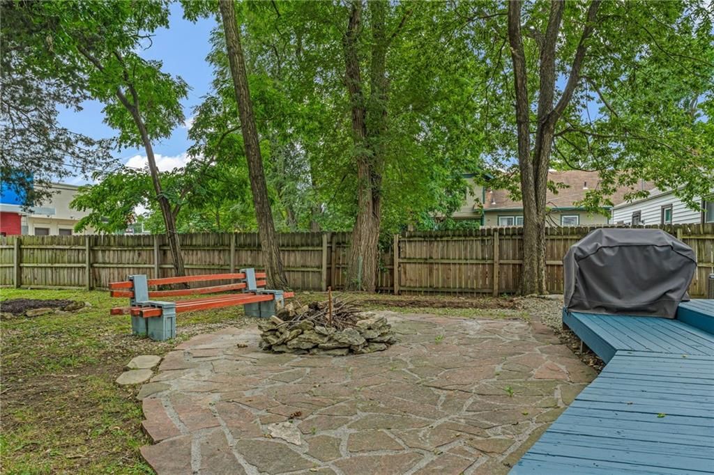 1820 Vermont Street — photo 43