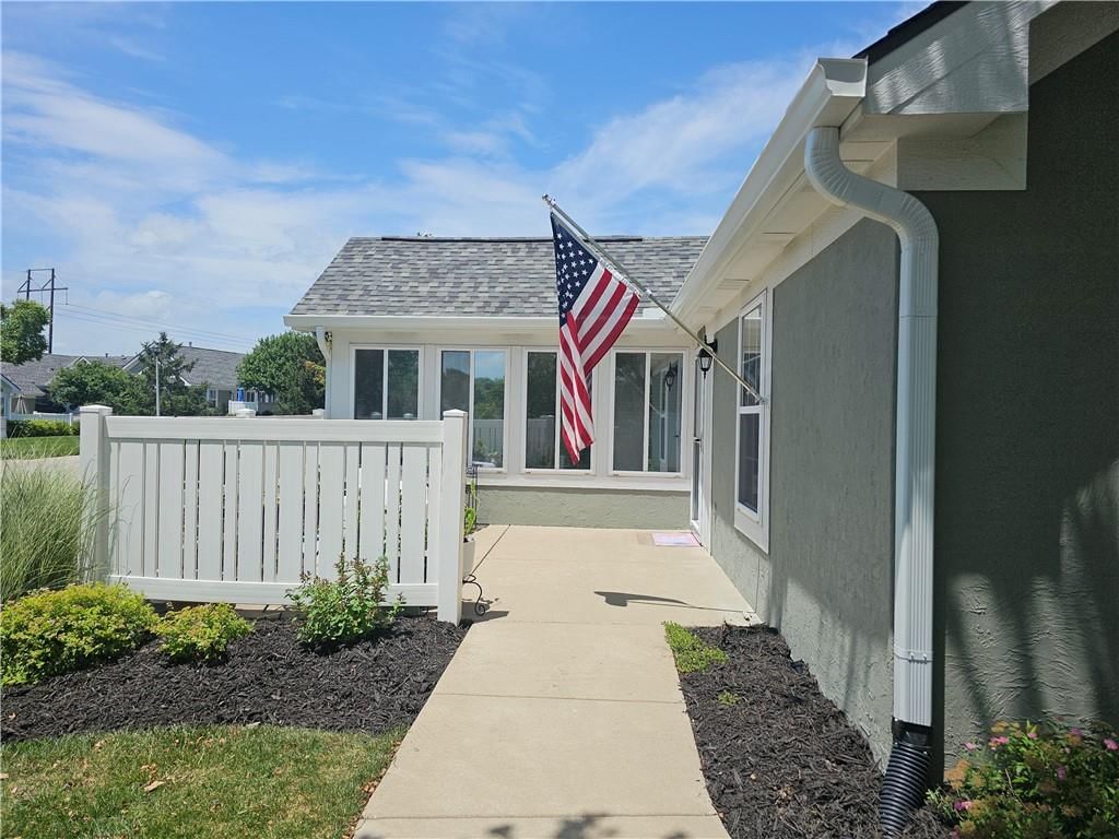 7137 Meadow View Street — photo 1