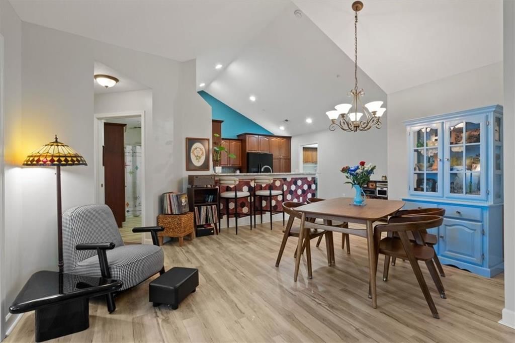 7137 Meadow View Street — photo 5