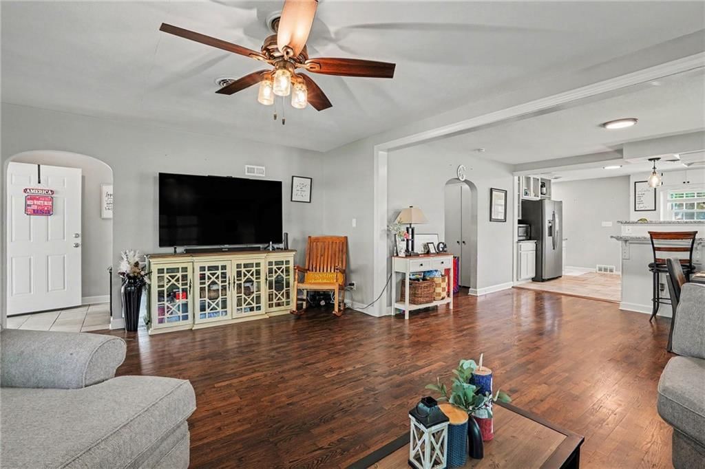 909 Pawnee Drive — photo 9