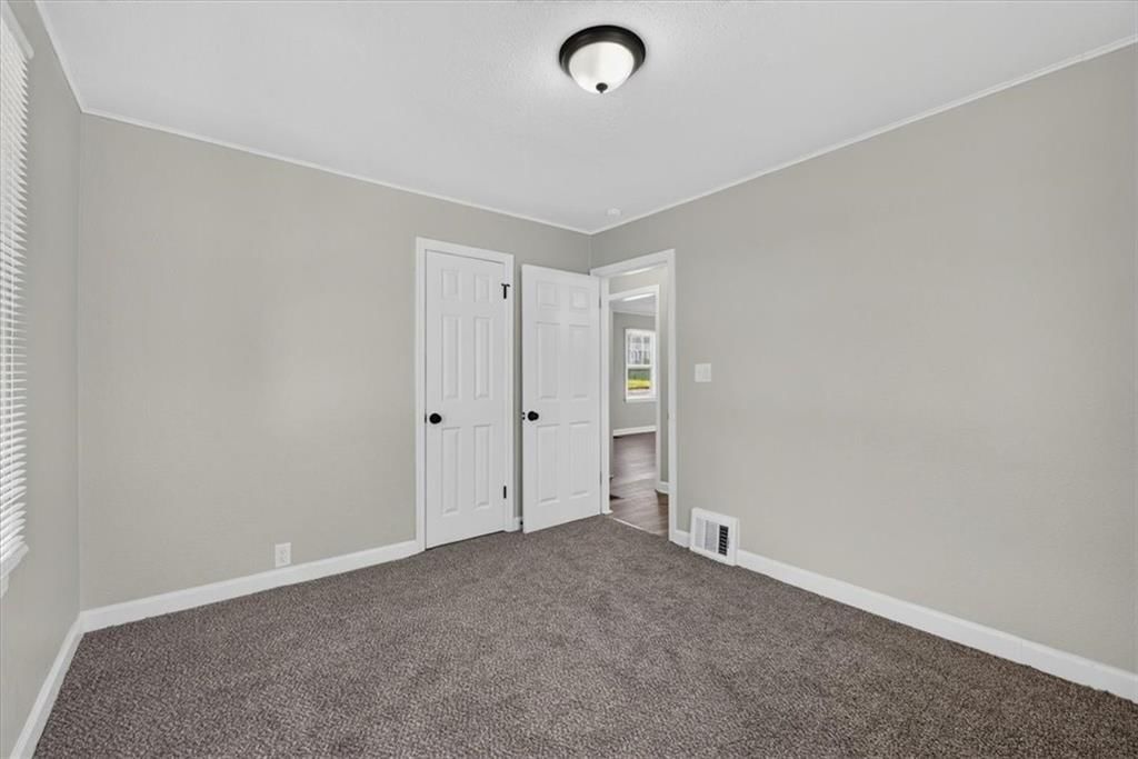 1319 W 29th Street S — photo 14
