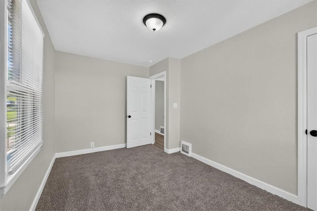 1319 W 29th Street S — photo 16