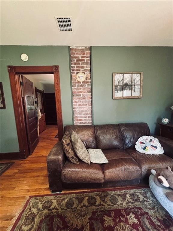 1033 E 1800 Road — photo 11