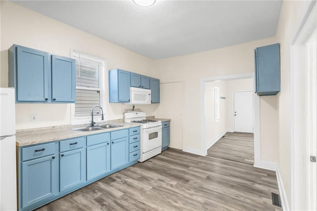 210 Osage Street — photo 6