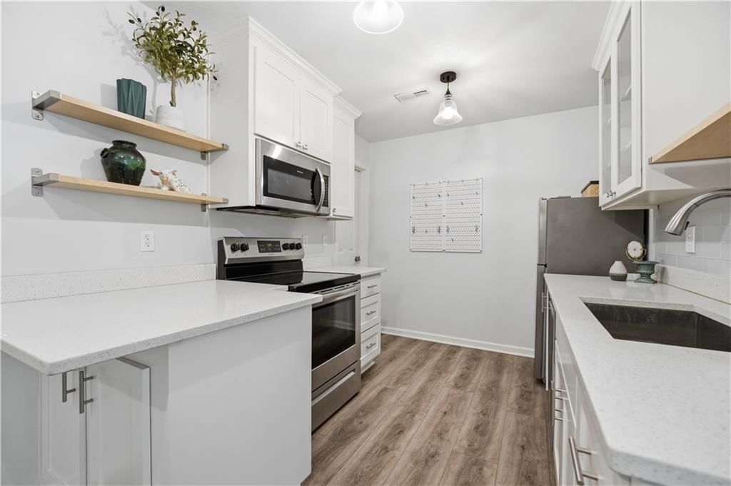 15312 Woodson Lane — photo 35