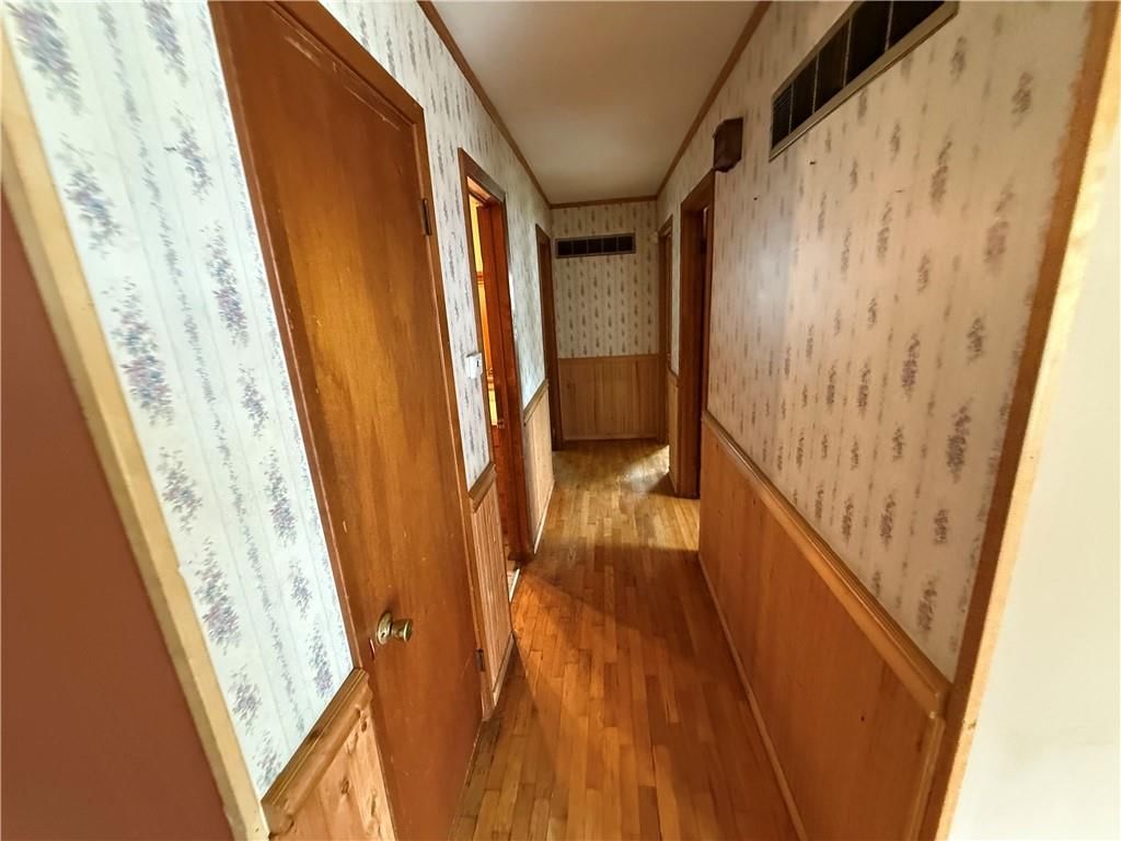 107 Berton Road — photo 8