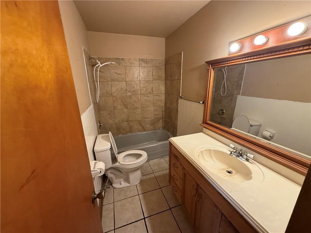 107 Berton Road — photo 9