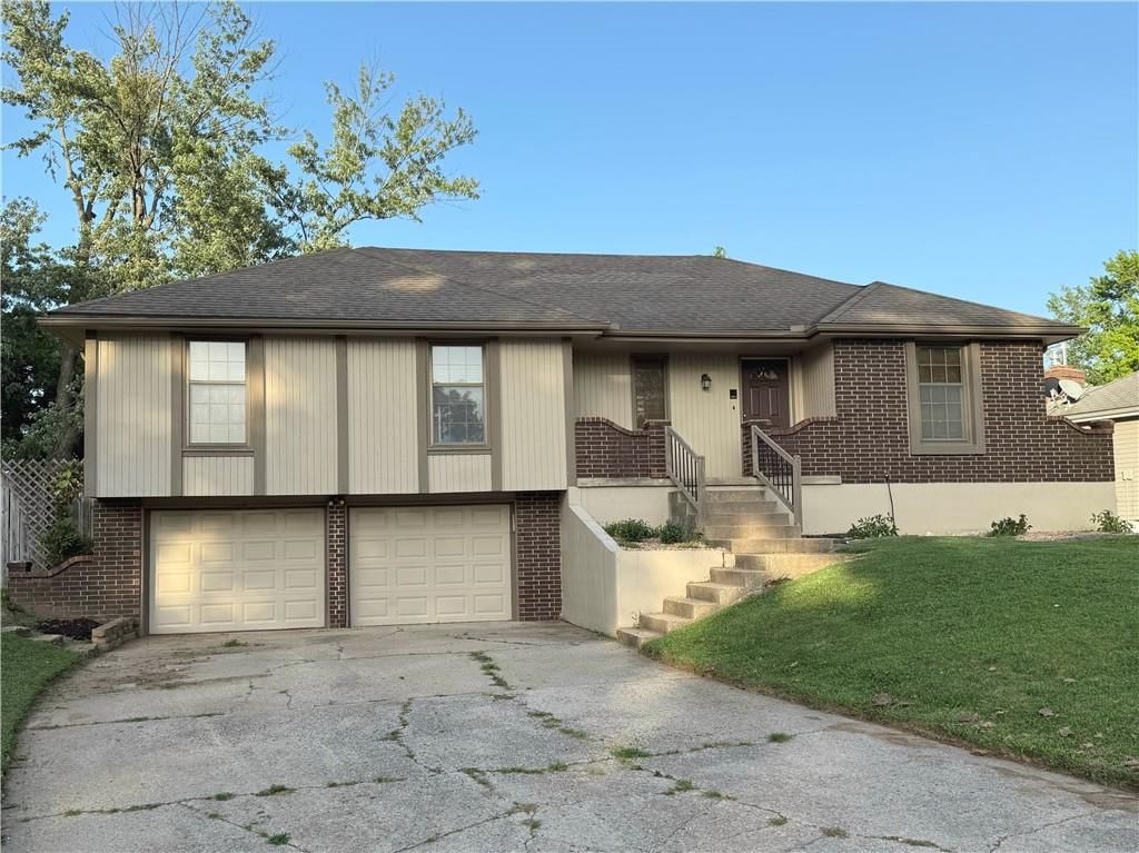1008 SW 23rd Street — photo 1
