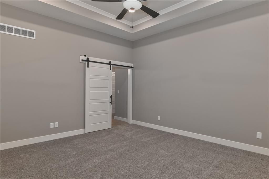 6004 Apache Drive — photo 20