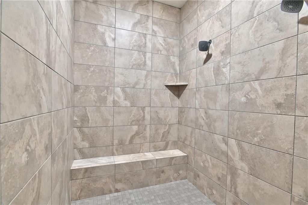 6004 Apache Drive — photo 24