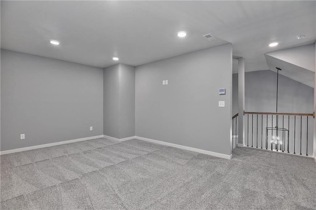 6004 Apache Drive — photo 32