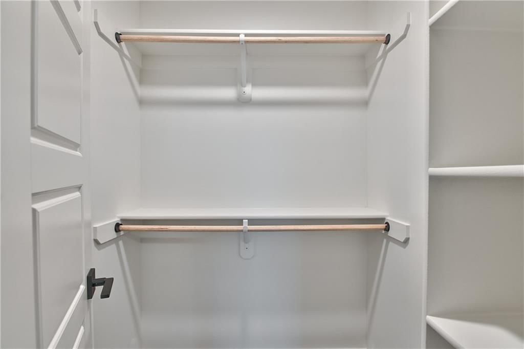 6004 Apache Drive — photo 39