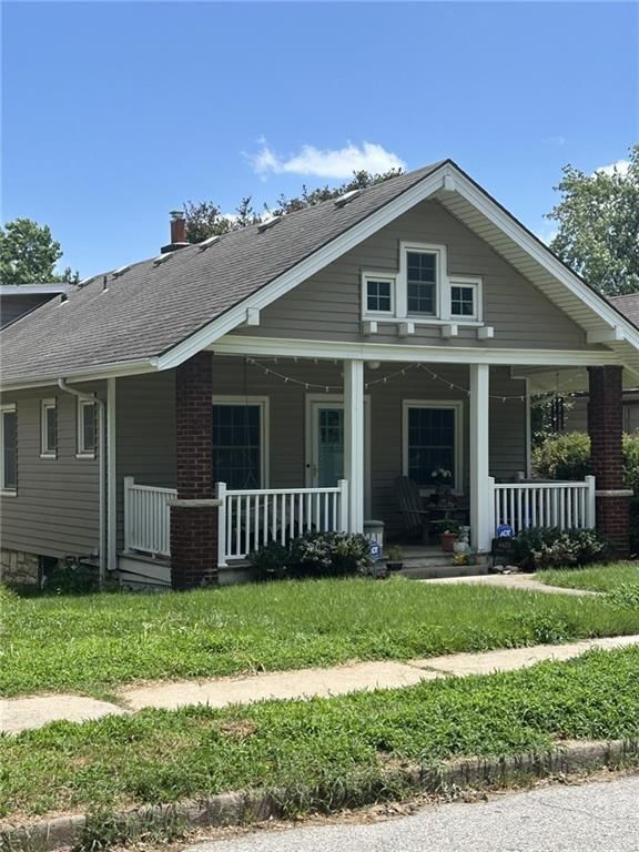 4405 Terrace Street — photo 1