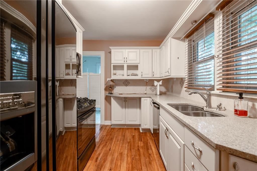 4405 Terrace Street — photo 15