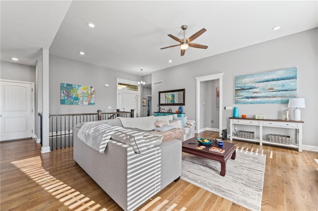7629 N Kensington Avenue — photo 7