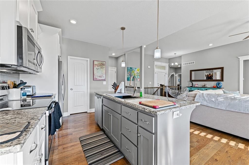 7629 N Kensington Avenue — photo 10