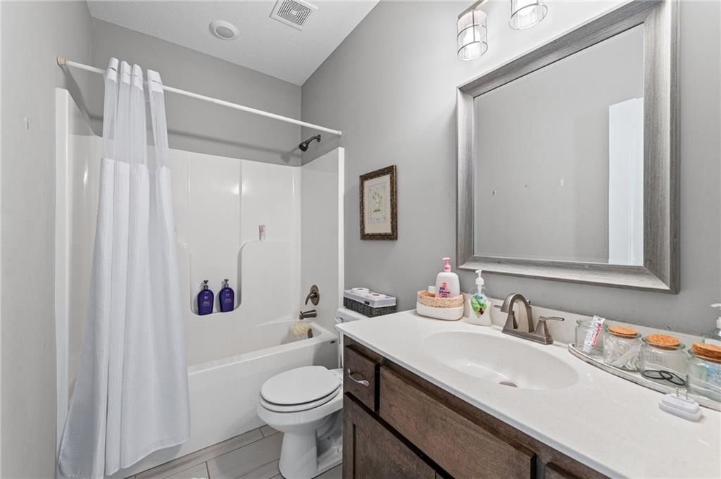7629 N Kensington Avenue — photo 31