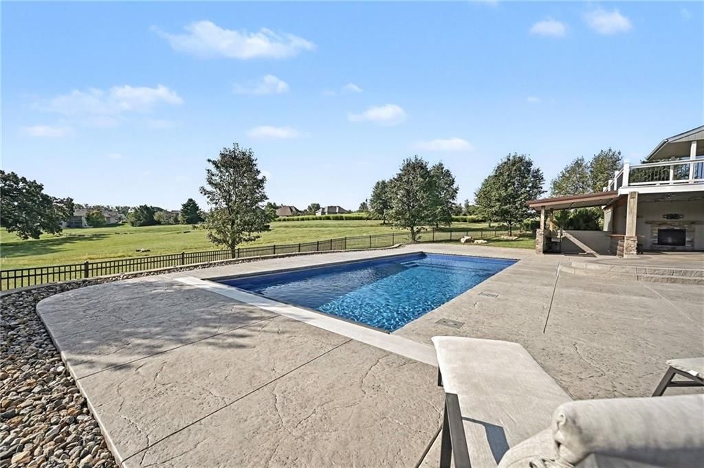 17595 N Alder Court — photo 47